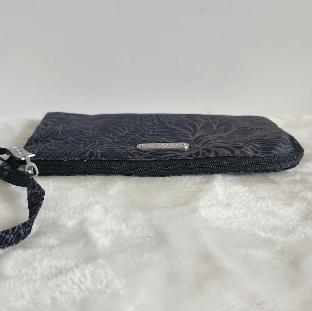 Baggallini Black Gray Midnight Blossom Floral RFID Phone Wrislet Wallet Clutch